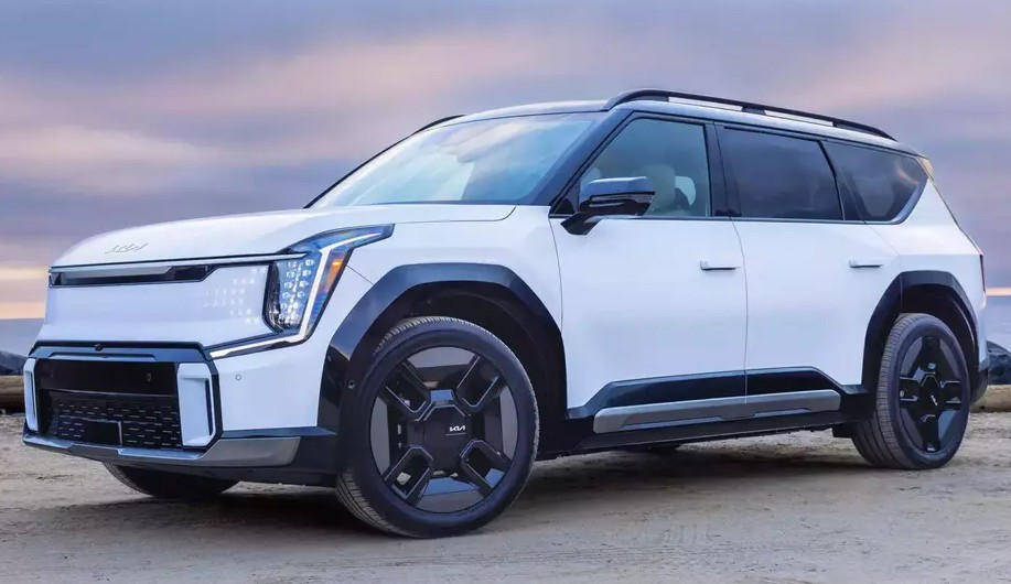 Kia Recall 21.290 Unit EV9, Sistem Airbag Berisiko Membahayakan Anak