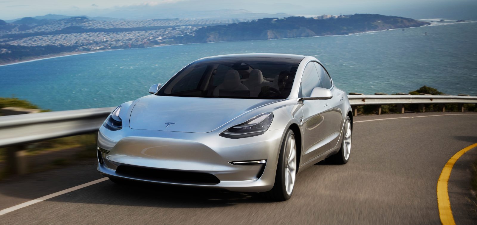 Tim Cook Sempat Tolak Tawaran Elon Musk untuk Akuisisi Tesla