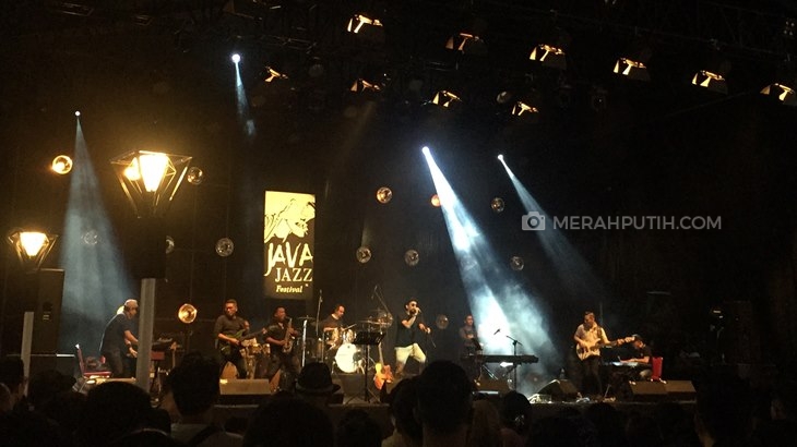 Glenn Fredly Panaskan Java Jazz Festival 2018 Hari Pertama
