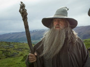 Gandalf Disuntik Vaksin COVID-19