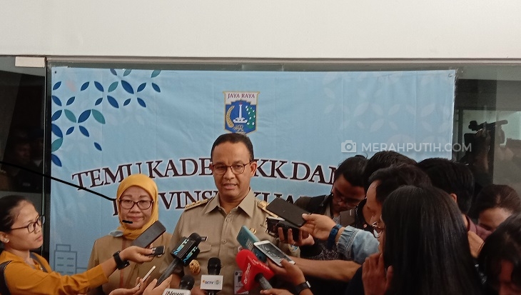 Anies Resmi Naikkan Biaya Bea Balik Nama Kendaraan 12,5 Persen