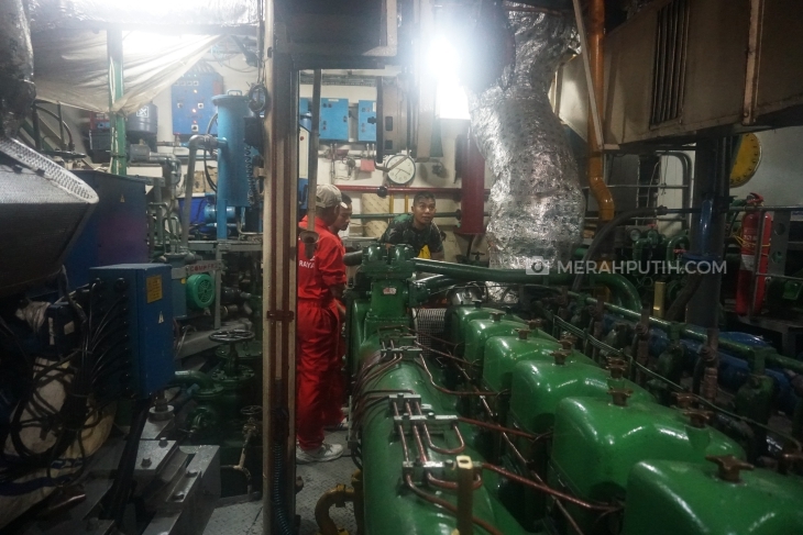 Ruang mesin KRI Dewaruci (MP/Muchammad Yani)