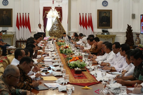 Hadiri Rapat Paripurna Perdana, Tito Karnavian Dicecar Jokowi