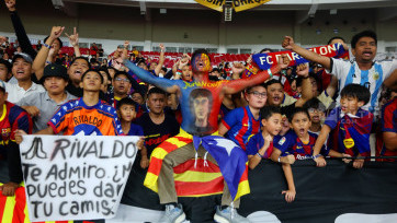 Euforia Indo Barca Dukung Barcelona Legends di Laga Clash of Legends 