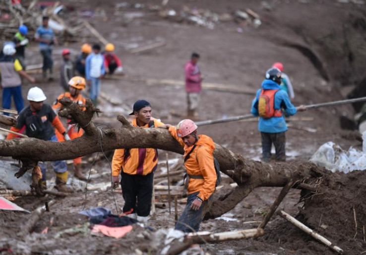 Hari Kedelapan Pencarian Longsor Cisarua, BNPB Sebut 6 Korban Belum Ditemukan