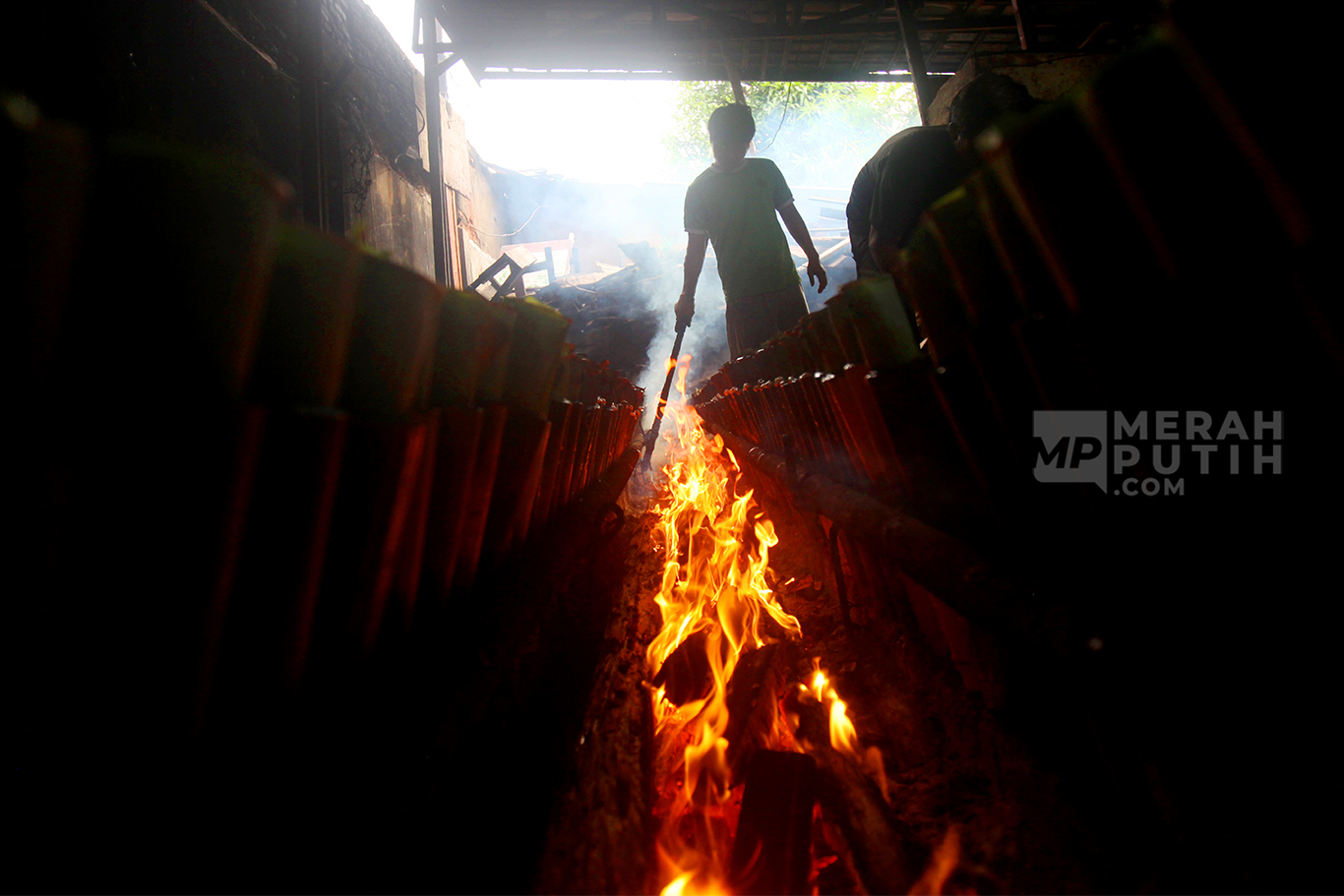 Mengintip Pembuatan Lamang Tapai Kuliner Tradisional Minangkabau Santapan Khas Puasa Ramadan