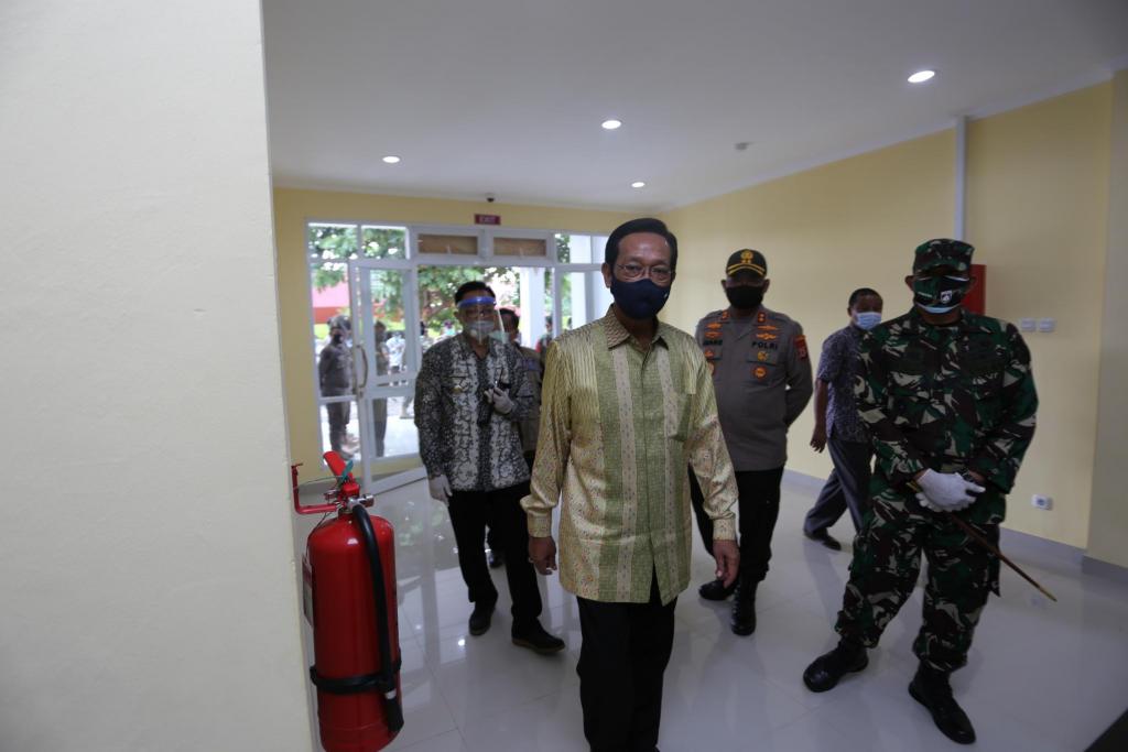 Gubernur DIY Sri Sultan Hamengku Buwono X memeriksa kesiapan shelter Rusunawa Bener. Foto: Humas Gubernur DIY