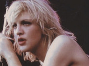 Bagi Courtney Love, Taylor Swift Membosankan