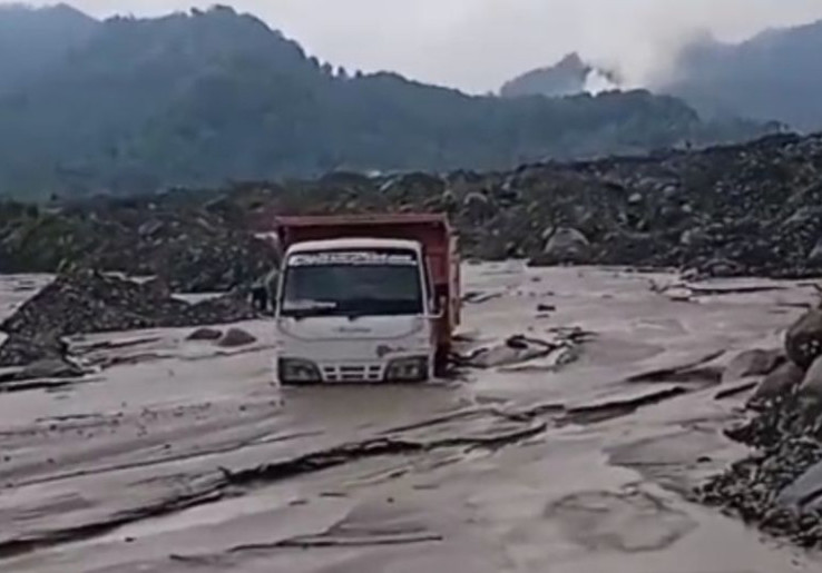 Permukiman Warga Tidak Terdampak Banjir Lahar Hujan Gunung Semeru