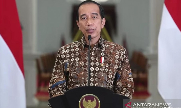 PPKM Diperpanjang di Tengah Kasus COVID-19 Turun Drastis
