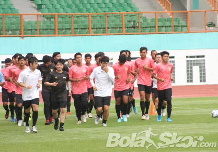 Shin Tae-yong Kritik Kualitas Lapangan Latihan Timnas, Begini Respons Ketum PSSI