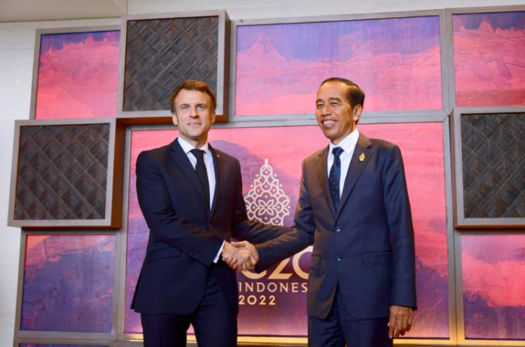 Kenang Masa Kecil, Presiden Prancis Jalan Kaki 2 Km Usai Gala Dinner G20