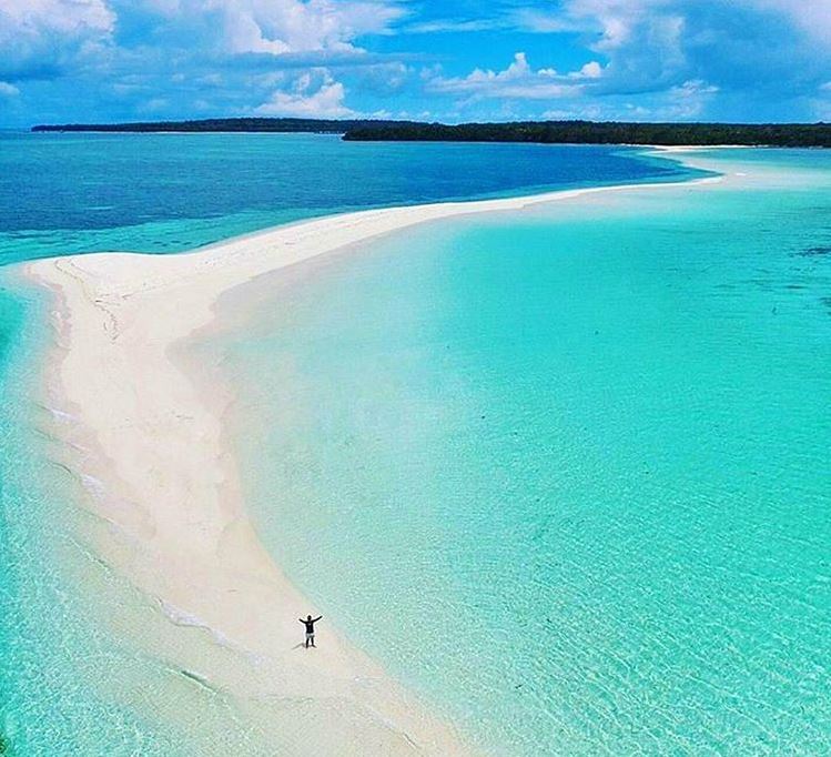 Pantai Ngurtafur (Instagram/ilhamarch)