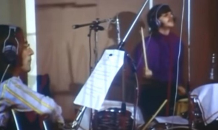 Fantastis! Lirik Lagu 'Hey Jude' Tulisan Tangan Paul McCartney Terjual Rp14 Miliar