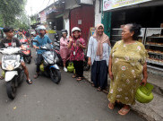 Kelangkaan Gas Elpiji 3 Kg Bersubsidi di Kawasan Palmerah Jakarta Barat