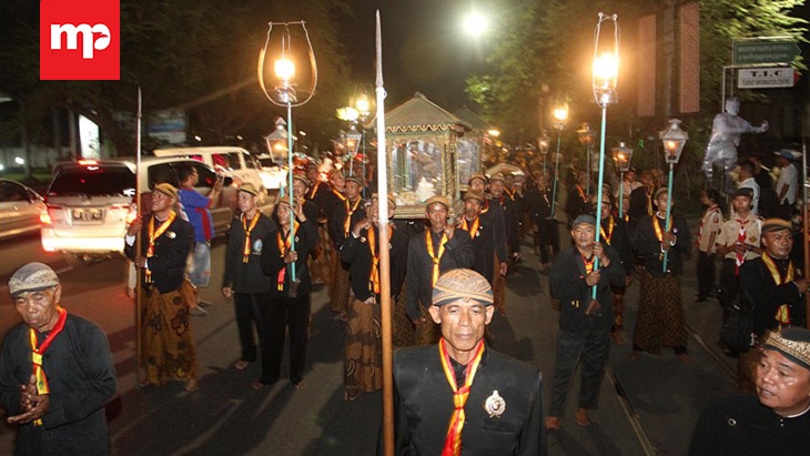 Kirab Malam Selikuran Berakhir di Joglo Sriwedari