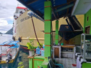 Alami Gangguan Mesin, Kapal Tabrak Pemukiman Warga Dekat Pelabuhan Banda Neira