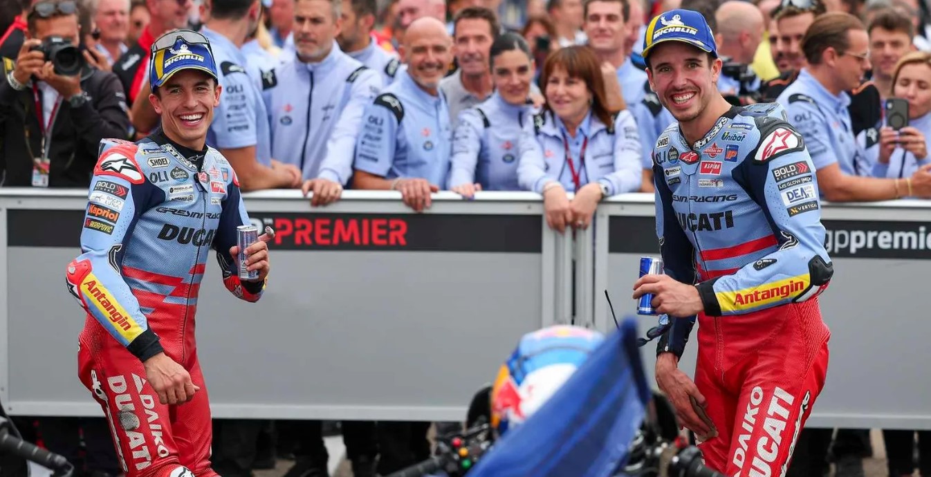 Kakak-Adik Naik Podium Bersama, Marc dan Alex Marquez Pecahkan Rekor 27 Tahun