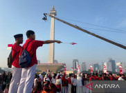 Tak Dapat Undang Rayakan HUT RI di Istana, Warga Padati Monas Saksikan Kirab Bendera Pusaka
