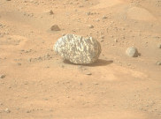 NASA Temukan Batu Zebra di Mars, Tanda Adanya Kehidupan Alien?