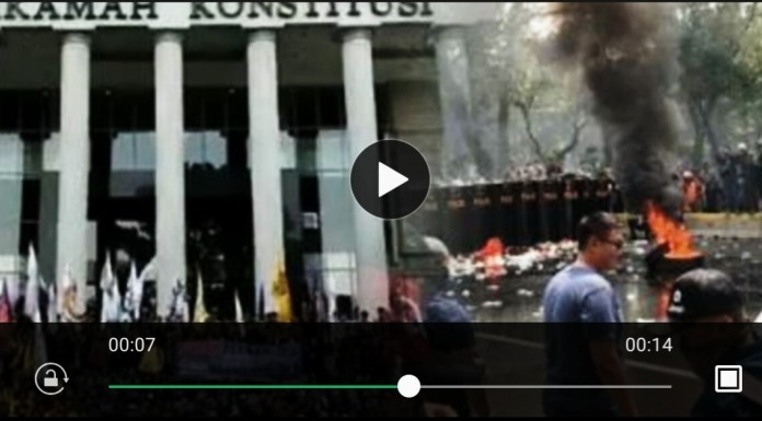 Tersangka Akui Sumber Hoaks Berita Demo MK Ricuh dari Grup Relawan Prabowo-Sandi