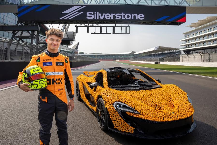 Lando Norris Jajal Sirkuit Silverstone dengan McLaren P1 yang Terbuat dari Lego