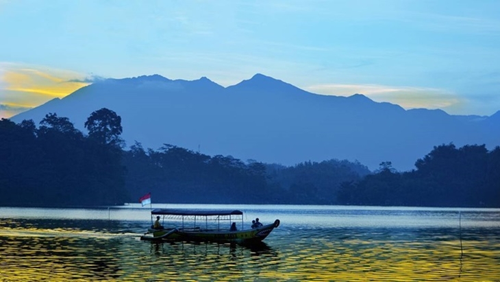 Wisata Ciamik Tasikmalaya yang Wajib Dikunjungi