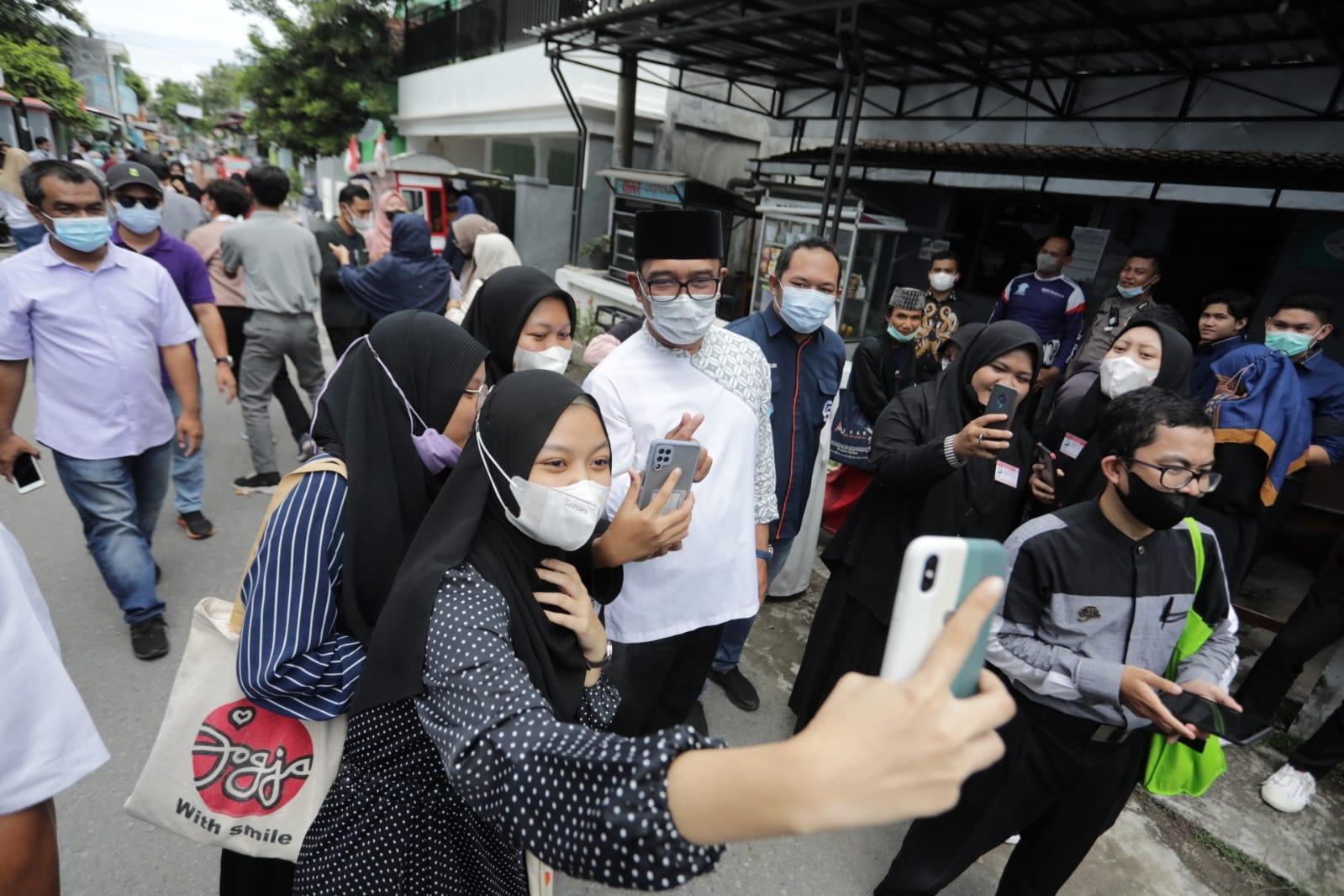 Keliling Jatim, Ridwan Kamil Ingin Tiru Kampung Inggris di Kediri 