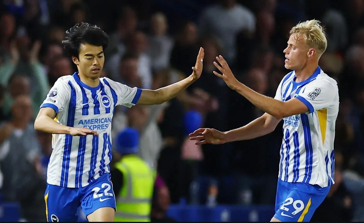 Klasemen Liga Inggris Setelah Liverpool Kalah 2-3 dari Brighton sehingga Catatkan Gagal Menang dalam 3 Laga Beruntun