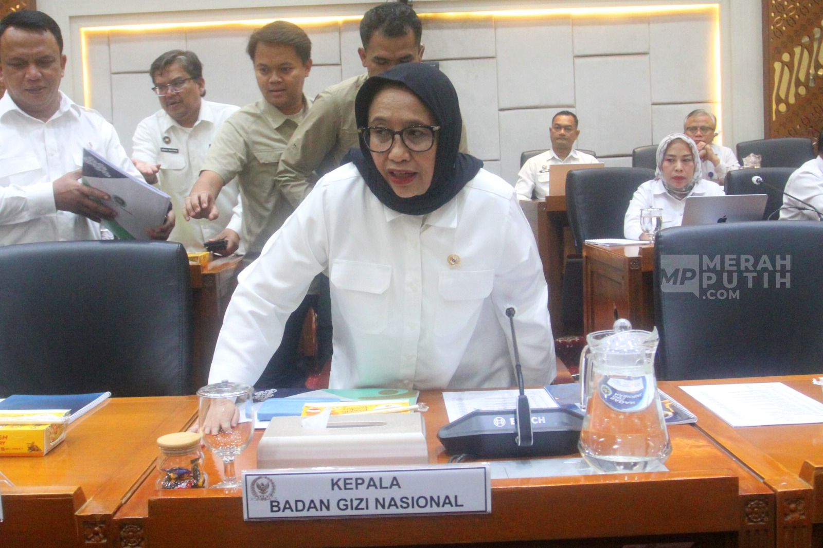 Raker Perdana Kepala BGN Naniek S Deyang dengan Komisi IX DPR Bahas RKA 2027 