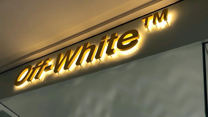Viral! Antrean Membludak di Gerai Off-White Jakarta Gara-gara Sneakers Kolaborasi Ini
