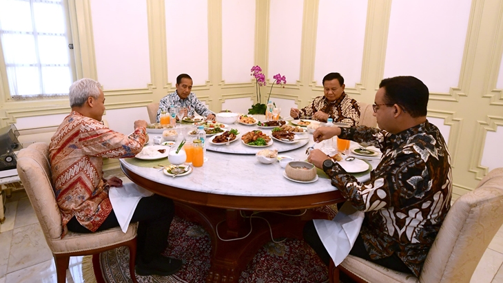 Makan Siang 3 Capes Bareng Jokowi, Ganjar: Ngomongnya Enteng-Enteng Enggak Berat
