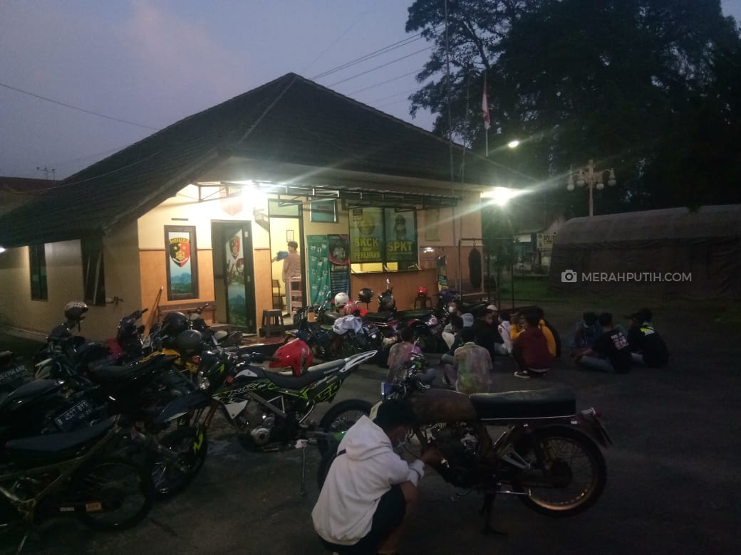Nekat Konvoi Kelulusan di Tengah Pandemi, Puluhan Siswa Diamankan Polisi