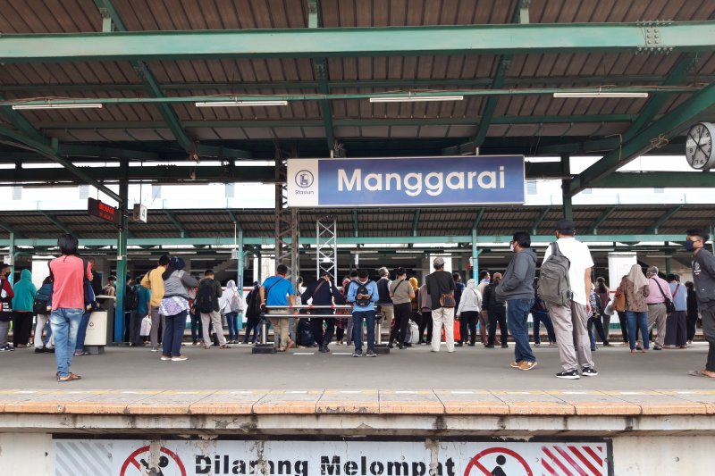 DPRD DKI tak Setuju Pengoperasian KRL Disetop Selama PSBB