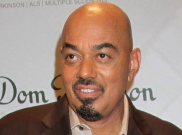 Penyanyi James Ingram Meninggal Dunia