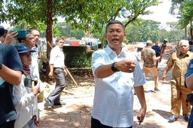 Langsung Datangi Lokasi, Ketua DPRD Geram Revitalisasi Monas Terus Dilanjutkan