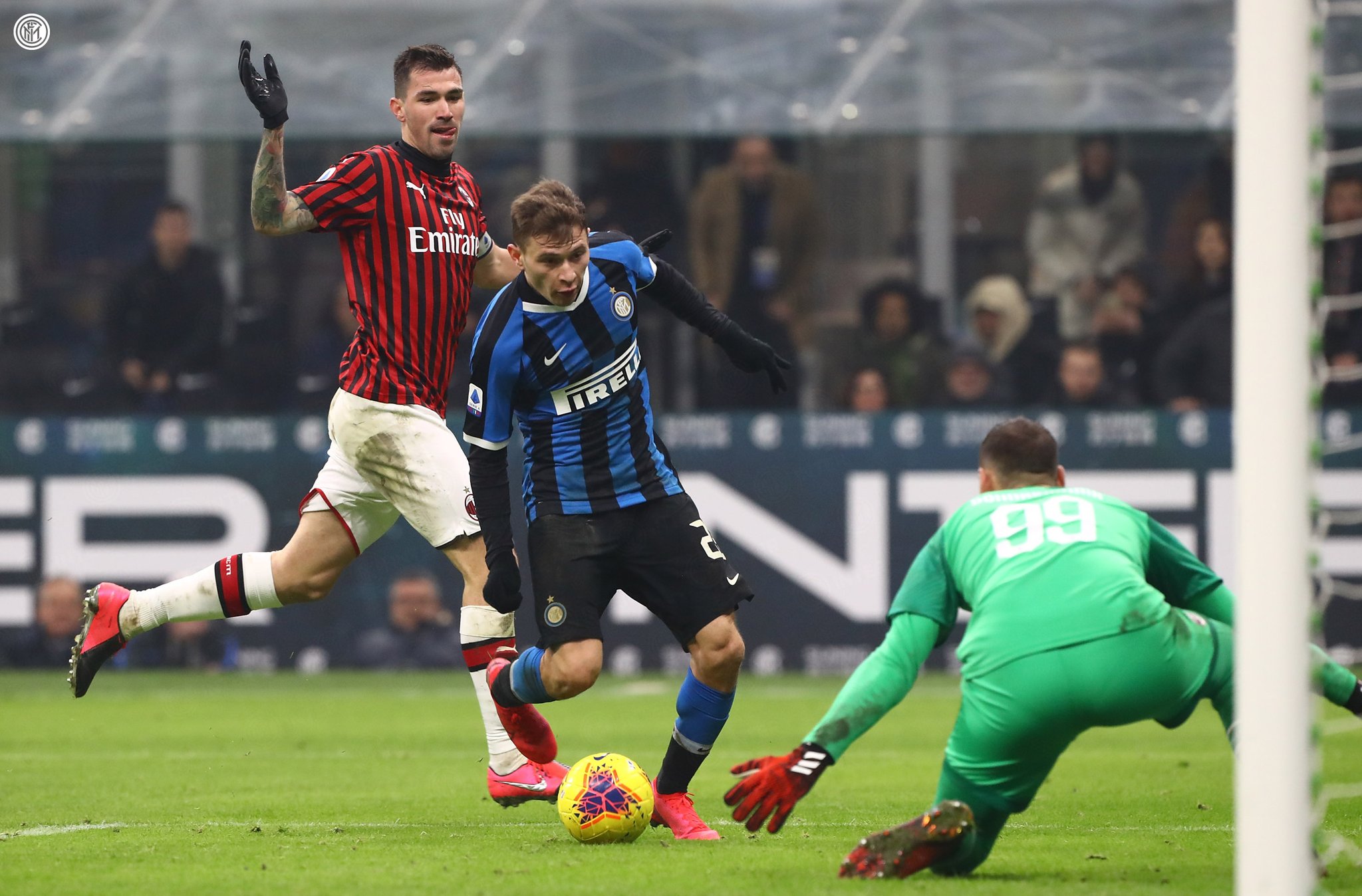 Hasil Pertandingan: Inter Bungkam AC Milan, Barcelona Pepet Real Madrid
