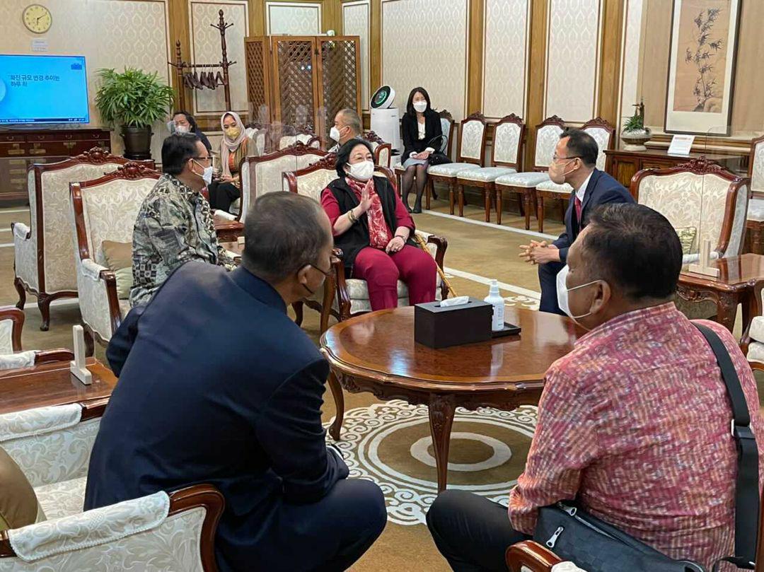 Megawati Hadiri Pelantikan Presiden Korsel dan Gelar Pertemuan Bilateral