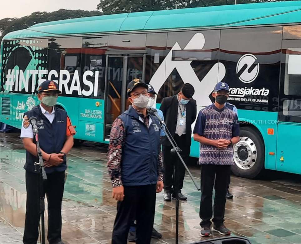 30 Bus Listrik TransJakarta Resmi Beroperasi, Anies: Solusi Hadapi Polusi Udara