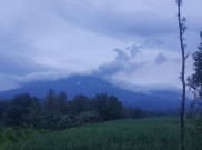 Sebaran AbuVulkanik Gunung Raung Capai 18.000 kaki