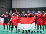 Tim Bulu Tangkis Putra Persembahkan Emas untuk Syabda Belawa di Podium Juara