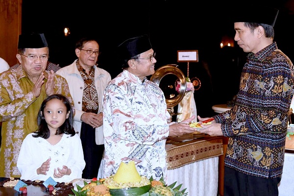 Presiden Jokowi dan BJ Habibie beberapa waktu lalu