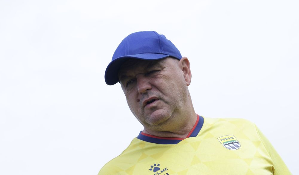 Jelang Duel Bumi dengan Langit, Pelatih Persib Bojan Hodak: Persis Solo Jauh Lebih Baik