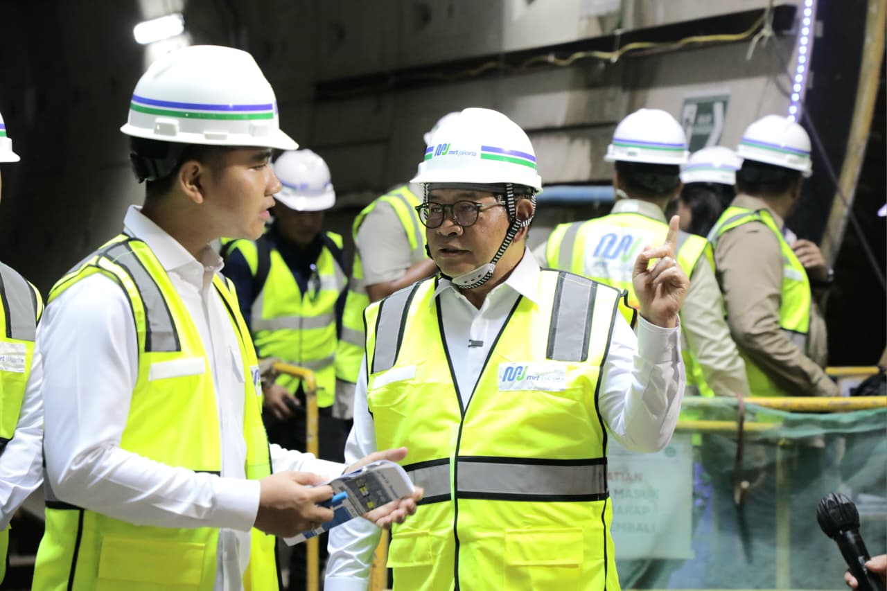 Pramono Anung Tawarkan Investasi MRT dan TOD Jakarta kepada Singapura