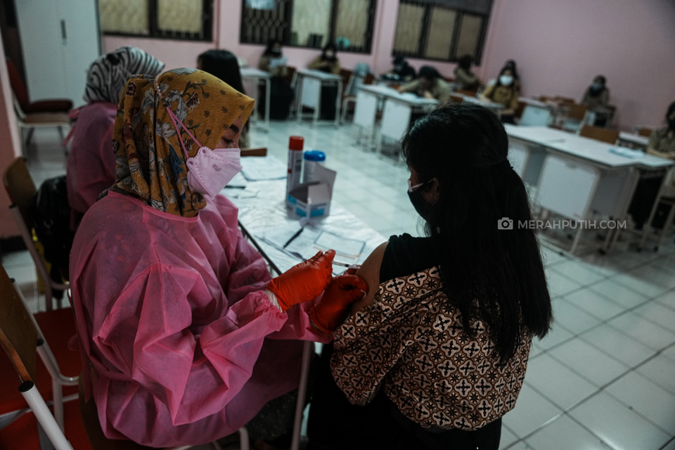 DPR Sarankan Polri Jadi Eksekutor Vaksinasi