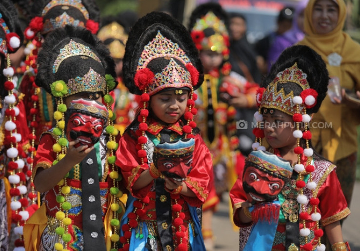 Menjelajah Ritual Tari Topeng Mimi Rasinah 