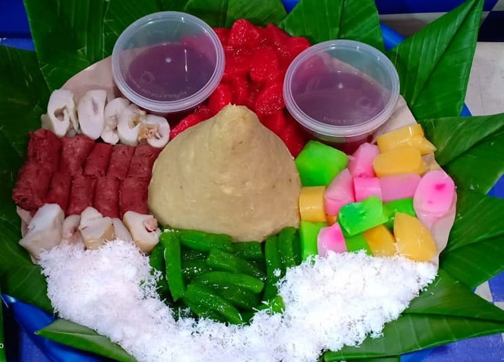 Jajanan pasar. (Foto: instagram.com/feryaramadhan)
