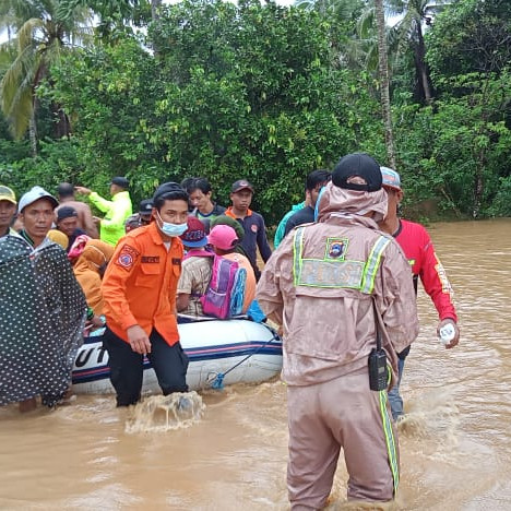 Evakuasi Banjir di Kalsel