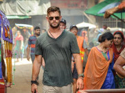 Chris Hemsworth Beraksi Sebagai Tentara Bayaran di FIlm 'Extraction'