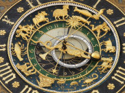 Zodiak yang Enak Dijadikan Teman Berlibur